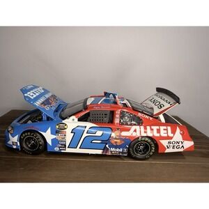 Ryan Newman 2004 Alltel Justice League #12 Team Caliber NASCAR 1/24Diecast Dodge